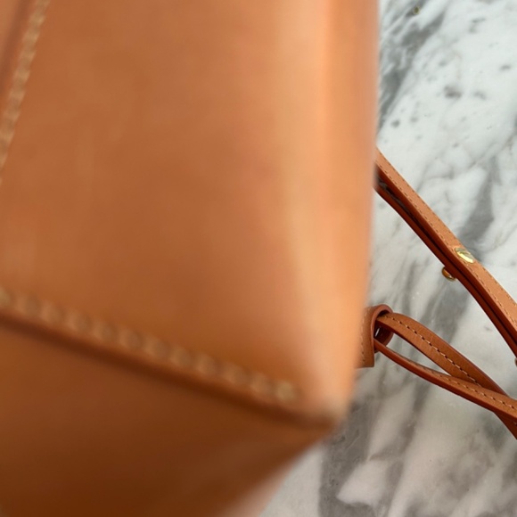 Mansur Gavriel Mini mini Leather bucket bag in Camello (rosa interior) - Picture 5 of 5